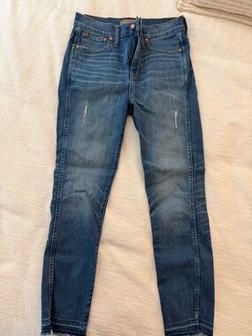 Women's Skinny Stretch Jeans in Deep Blue